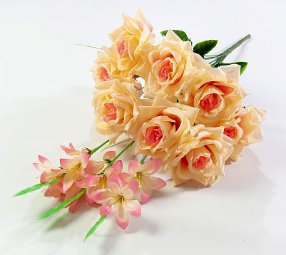 Роза "Яхонт" 9 цветков 12 веток от магазина KALINA являющийся официальным дистрибьютором в России 