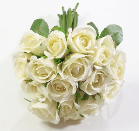 Букет роз "Хелена" молочный 18 цветков