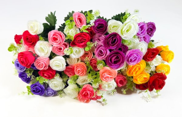 Букет роз "Бенефис" 18 цветков