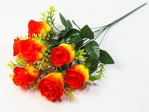 Букет роз "Сантана" 7 цветков от магазина KALINA являющийся официальным дистрибьютором в России 
