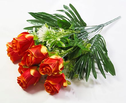 Роза с пальмой "Ярило" 7 цветков от магазина KALINA являющийся официальным дистрибьютором в России 